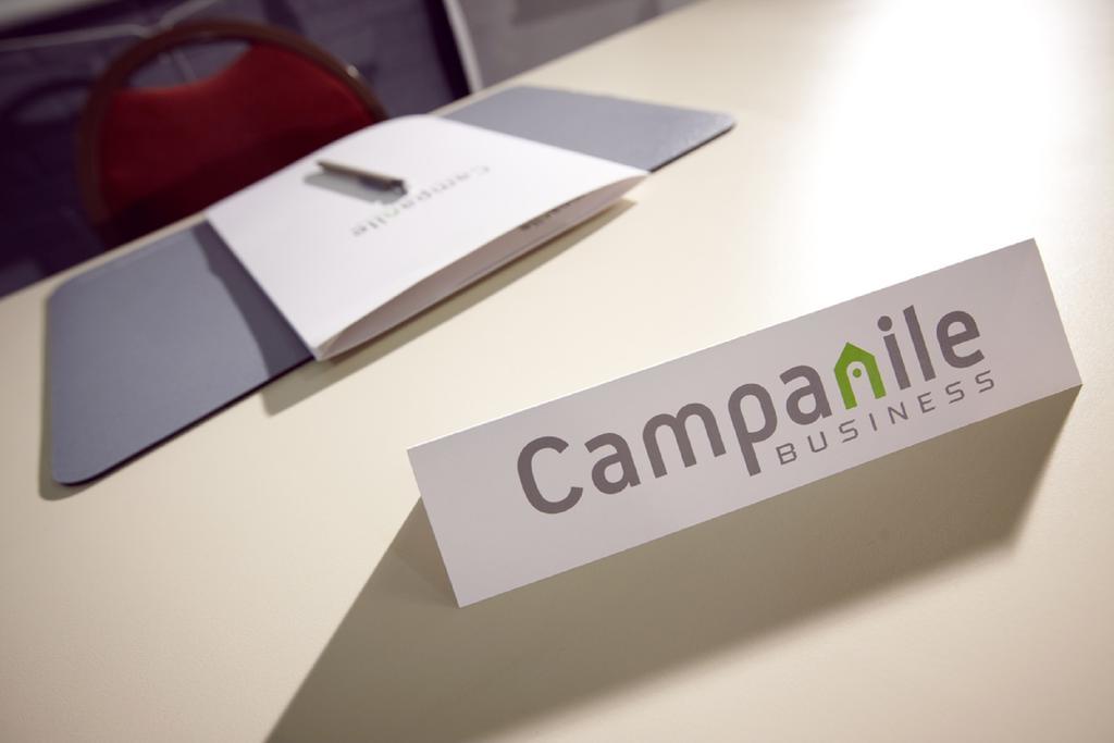 Campanile Versailles Buc Бюк Екстериор снимка